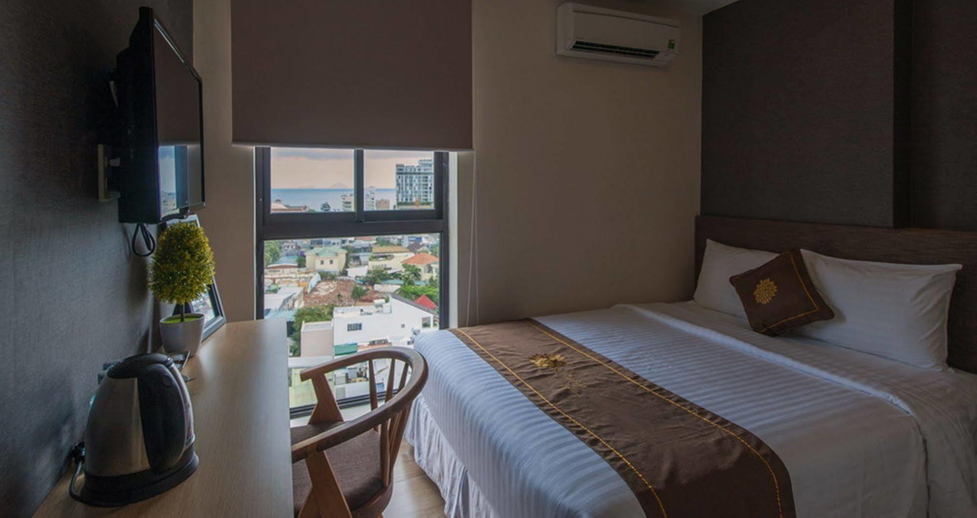 เดซี่ โฮเต็ล นาตรัง Hotel ญาจาง ภายนอก รูปภาพ