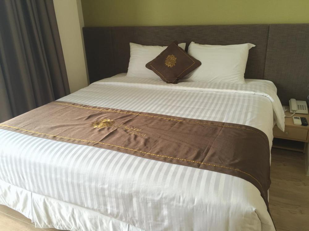 เดซี่ โฮเต็ล นาตรัง Hotel ญาจาง ภายนอก รูปภาพ