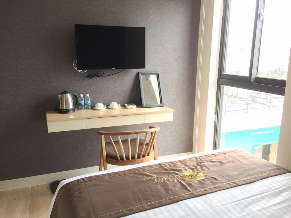 เดซี่ โฮเต็ล นาตรัง Hotel ญาจาง ภายนอก รูปภาพ